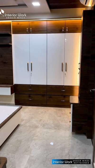 #wadrobedesign #SlidingDoorWardrobe #tvunitdesign #modularTvunits #MasterBedroom #wallpanelling #DressingTable#vanity#walldesing #LargeKitchen #ModularKitchen #KitchenInterior #OpenKitchnen #pantry #inotechkitchen# #All_furnitures_work_karane_ka_liye_contact_kare_8077543050