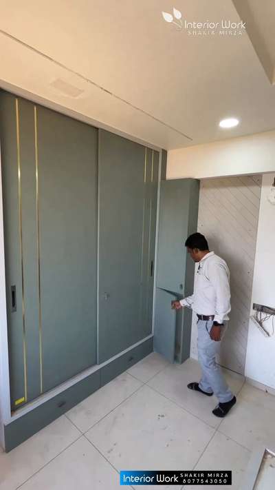 #wadrobedesign #SlidingDoorWardrobe #tvunitdesign #modularTvunits #MasterBedroom #wallpanelling #DressingTable#vanity#walldesing #LargeKitchen #ModularKitchen #KitchenInterior #OpenKitchnen #pantry #inotechkitchen# #All_furnitures_work_karane_ka_liye_contact_kare_8077543050