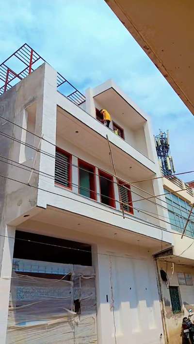 my new said amar Colony sec 11 gurugram totally finishing work 
house painting ke liye sampark Karen