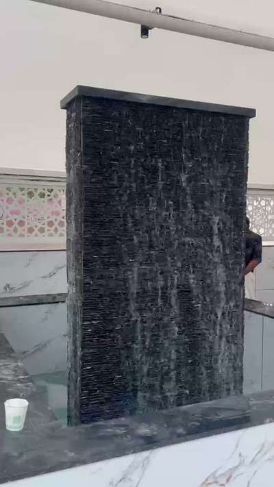 watter dripping fountain