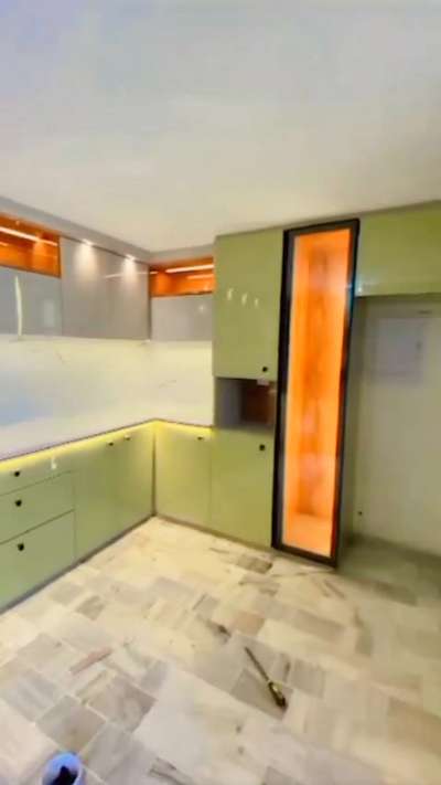 #ModularKitchen  #KitchenIdeas  #LargeKitchen  #LShapeKitchen  #ushapekitchen  #OpenKitchnen  #Modularfurniture work karane ke liye contact kare
whats.+919625506863
call.+917060375916 Saquib Mirza