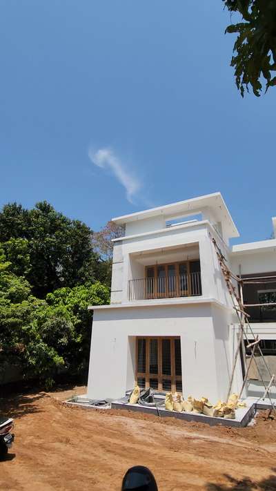 ✨
.
.
.
.
.
.
.
.
.
.#exterior #Ongoing_project  #Palakkad  #interiordesign  #architecturedesigns #BestBuildersInKerala #KeralaStyleHouse #ContemporaryHouse