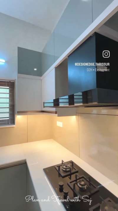 Beautyful Kitchen 



 #ClosedKitchen  #KitchenCabinet  #KitchenInterior #designedgetcr #InteriorDesigner