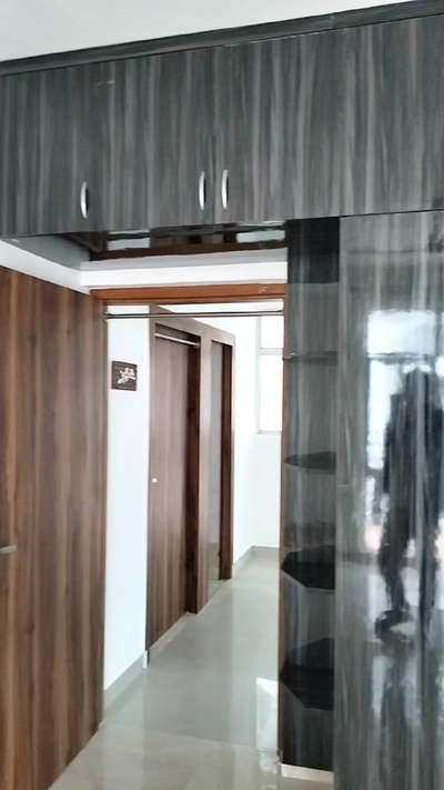 #WardrobeDesigns #WardrobeIdeas #SlidingDoorWardrobe #WalkInWardrobe #modularwardrobe #homeinterior  #homedesigner  #InteriorDesigner #LivingroomDesigns #ModularKitchen #modularkitchendesign #interior_designer_in_faridabad #gurgaon #gurgaoninteriordesigner