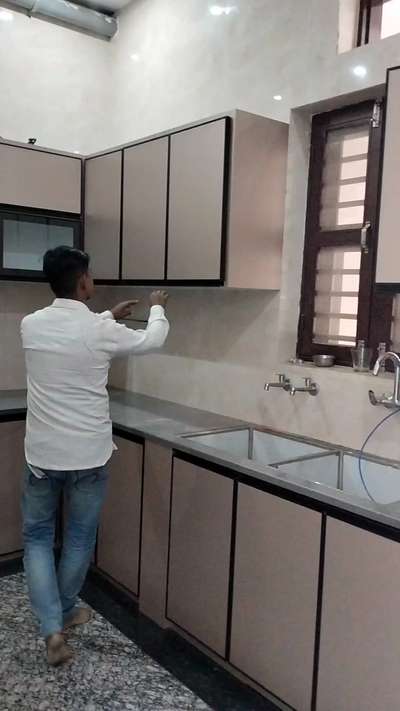 #ModularKitchen #LargeKitchen #LShapeKitchen #KitchenCabinet #KitchenIdeas