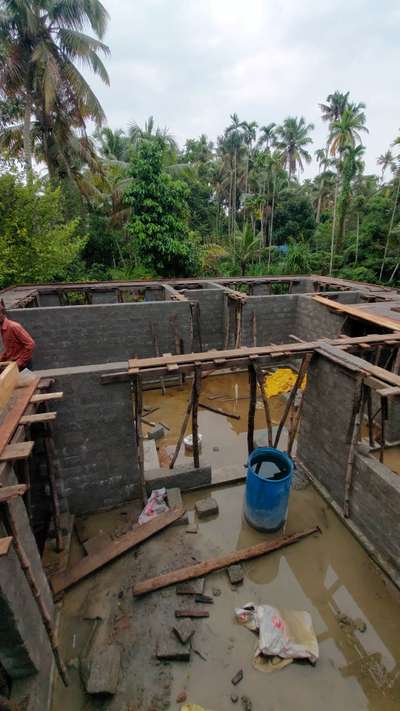 Lintel and sunshade shuttering 

 #shuttering_work 
 #lintel 
 #RCC 
 #architecturedesigns 
 #ContemporaryHouse