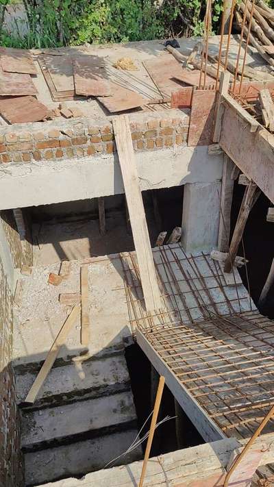 SLAB CASTING 
#SLAB #CASTING #slabcasting #RCC #construction #constructionlife #constructionindustry #BARS #CEMENT #JKCEMENT #reinforcedconcrete #reinforcement #COLOUM #BEAM #engineering #civilengineering
