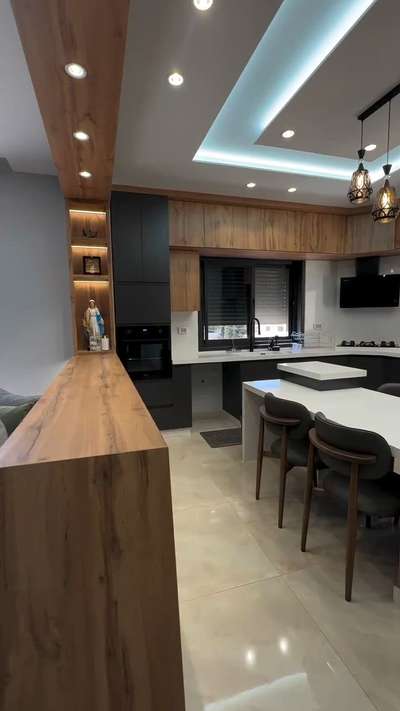 Modular kitchen  #ModularKitchen  #KitchenIdeas #LargeKitchen