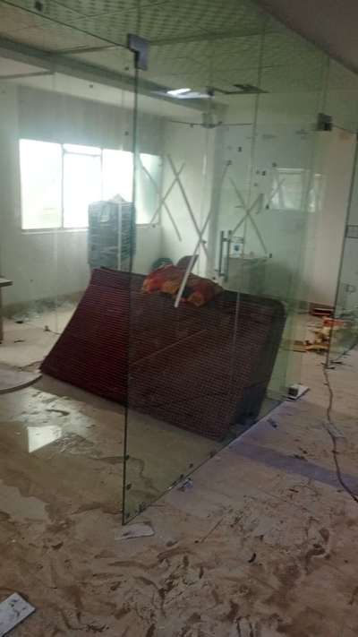 Tafan glass Partasion Tomar glass sonipat 8396049308 #GlassDoors  #GlassBalconyRailing  #WindowGlass   #glasswork  # #Toughened_Glass  #Glassinterior