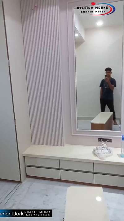 #LargeKitchen #ModularKitchen #KitchenInterior #OpenKitchnen #pantry #inotechkitchen #wadrobedesign #SlidingDoorWardrobe #tvunitdesign #modularTvunits #MasterBedroom #wallpanelling #DressingTable #All_furnitures_work_karane_ka_liye_contact_kare_90279 57097