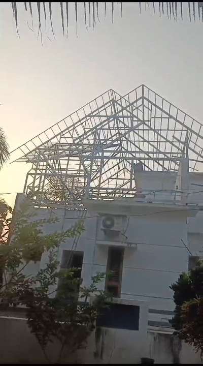സ്വപ്നഭവനത്തിൽ സ്വപ്നതുല്യമായ ഒരു റൂഫിംഗ്.. റൂഫിങ്ങിന് അവസാനവാക്ക്  ലീ റൂഫിങ് റൂഫിംഗ്...50വർഷ ഗ്യാരണ്ടീയിൽ കേരളത്തിൽ എവിടെയും ചെയ്തു തരും...
വിളിക്കു #roof #roofing #trusswork #truss weldingwork #RoofingDesigns #SteelRoofing #sheet#sheetroof #MIG_WELDING #weldingfabrication #welding #weldinglife