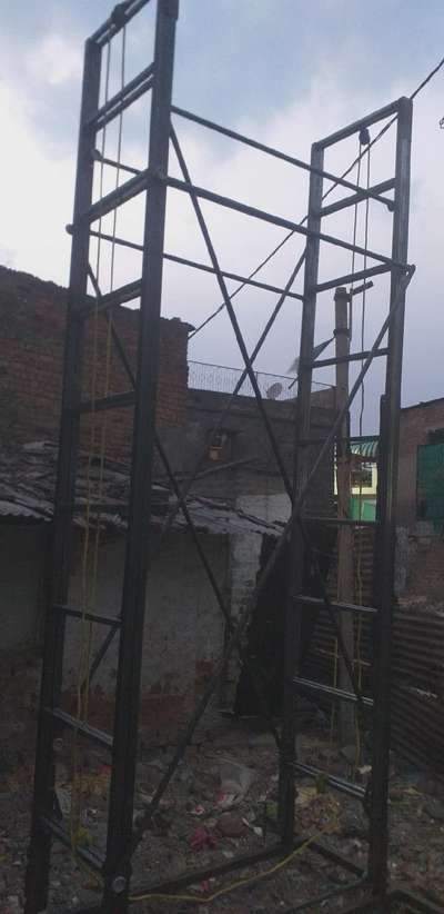 folding scaffolding (मचान)