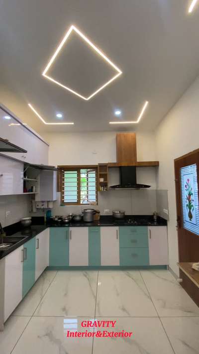 #HouseConstruction #construction #constructionsite #FlatRoofHouse #homesweethome #Homesinnrafeeqkavungal #KeralaStyleHouse #keralaplanners #keralaarchitectures #InteriorDesigner #Architectural&Interior #BestBuildersInKerala #buildersinthrissur #HouseDesigns #houseowners