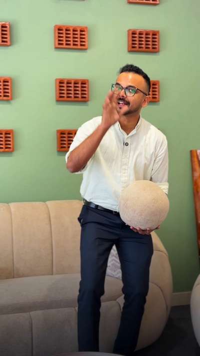 Pumpkin sofa കണ്ടാലോ..😍✨
Exact pumpkin-shape structure, ultra-premium comfort, and luxury finishing.

✨ Any colour | Any pattern
✨ Premium treated wood base
✨ Pocketed spring + super soft foam
✨ Premium Recron cushions




 #furnituredesign  #customisedfurniture  #roomyfurniture  #fayizroomy  #bestfurnituredesign  #koloapp