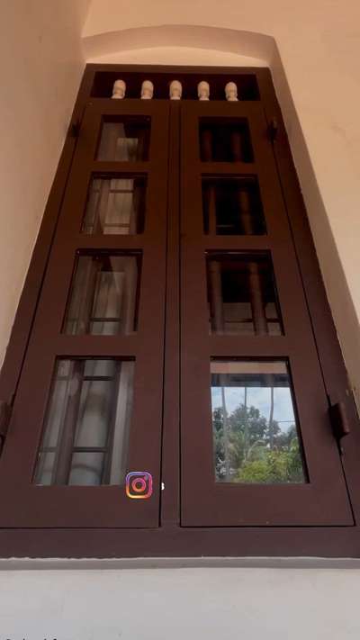 Traditional വീടിന്റെ windows എങ്ങനെ മനോഹരമാക്കി തീർക്കാം? 👌🏠
.

Client: Pradeep Thevalakara & Betty Pradeep
PMC: Sebco Infrastructures Pvt.Ltd
Contractors: Parakvetty Constructions, Changanassery Location: Parepali, Changanassery 📍

 #TraditionalHouse #WindowsIdeas #sebcoinfrastructures