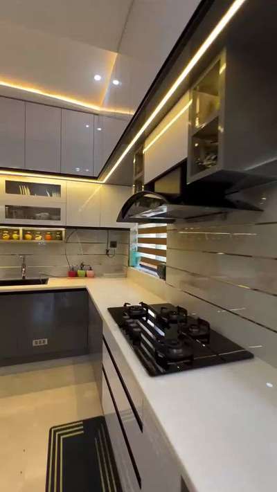 #ModularKitchen  #modularkitchendesign  #KitchenIdeas  #KitchenRenovation  #kitchendesign  #KitchenInterior
