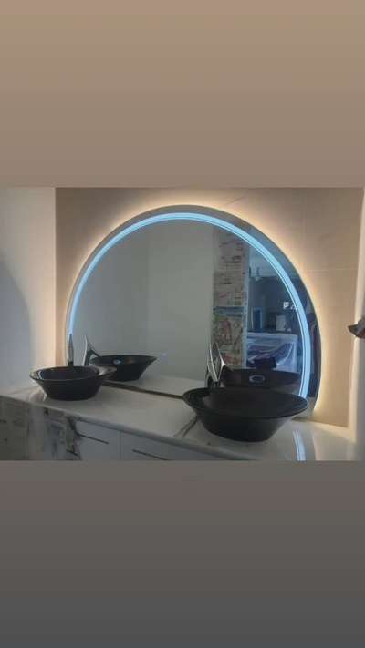 #LED_Sensor_Mirror #mirrorunit #GlassMirror #blutooth_mirror #mirrorwork #mirrorart #mirrors #glassmirrors #customized_mirror #mirrormirroronthewall #ledmirrors #ledmirror #lexury