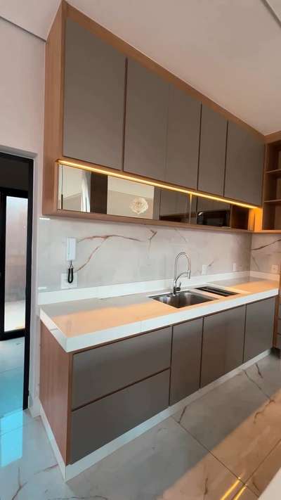 #ModularKitchen #modularwardrobe #Modularfurniture #KitchenIdeas #InteriorDesigner #homeinterior #homedesignideas