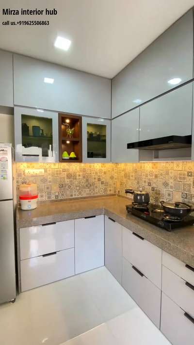 #ModularKitchen  #KitchenDesigns  #KitchenLighting  #KitchenInterior  #KitchenCabinet