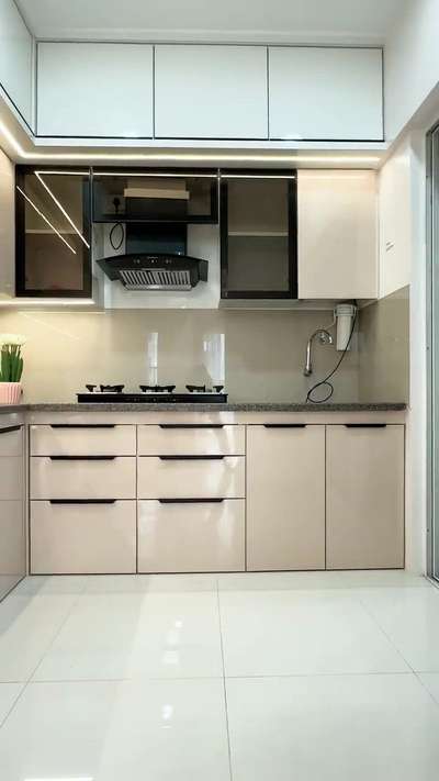 kitchen 

#LargeKitchen 
#KitchenIdeas 
#ModularKitchen