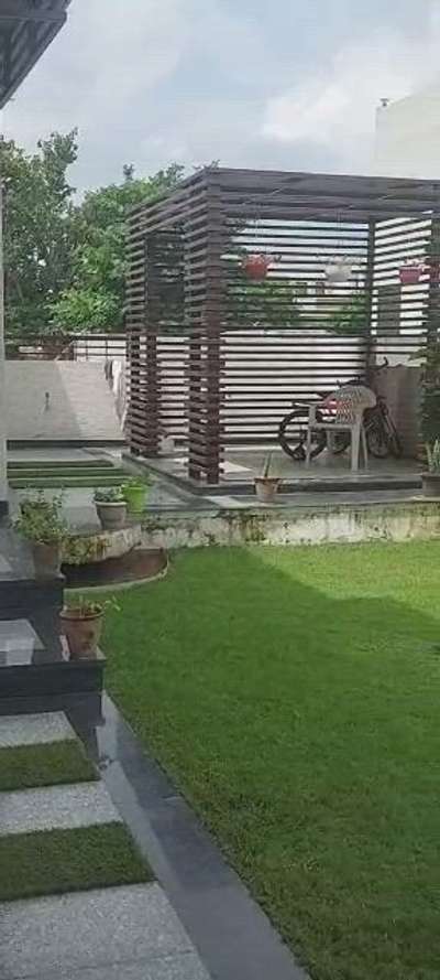 Exterior garden design Madhulika Ansal Sushant City #CivilEngineer  #Architectural&Interior  #EastFacingPlan  #engineerslifestlye  #extteriordesigner