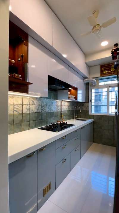 Modular Kitchen Design ✨

✨ Contact - 8319099875

#HouseRenovation #renovations #InteriorDesigner #KitchenInterior #WalkInWardrobe #KitchenInterior #WalkInWardrobe #DressingTable #stools #LED_Sensor_Mirror #mirrorwall #louverspanel #dressinginterior #tabletops