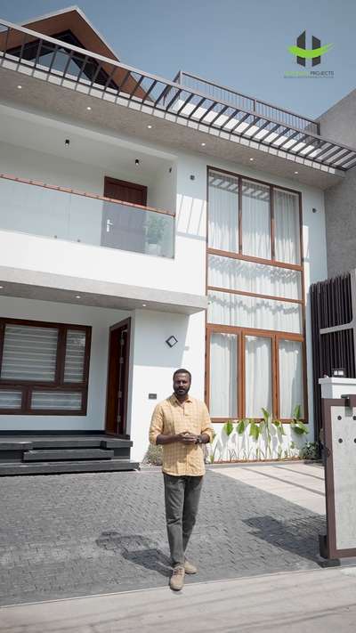 A contemporary-style project at Kakkanad, Mundanpalam, thoughtfully designed to suit the plot area while blending modern aesthetics with functional living. 🏡

[Contemporary home, modern home, Kerala home, best interior, home interior, Kochi house, architecture] #HomeDecor #homeinterior #ContemporaryHouse