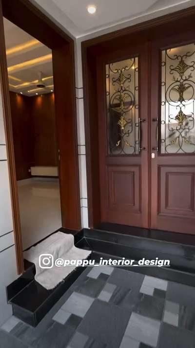 Pappu interior design 
full home .
.
 #VeneerCeling  #LivingRoomSofa  #InteriorDesigner  #KitchenInterior