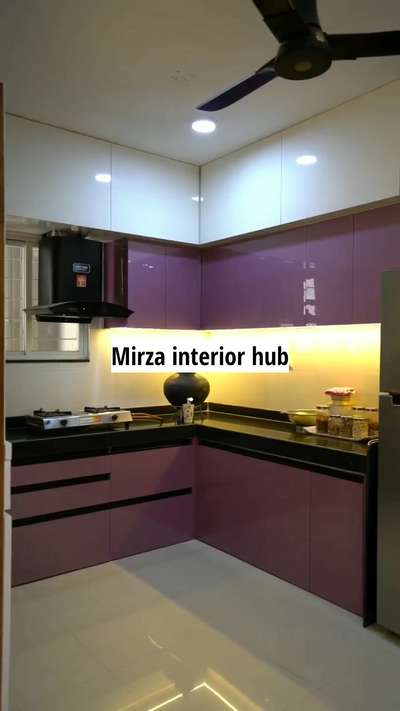 #ModularKitchen  #KitchenIdeas  #LargeKitchen  #ClosedKitchen  #inotech  #pantry  #combinatnationmica_  #PVCLaminates  #Modularfurniture work karane ke liye contact kare
whats.+919625506863
call.+917060375916 Saqib Mirza