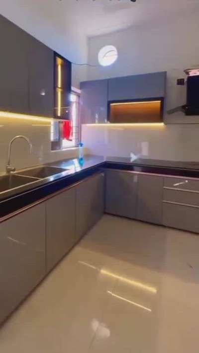 modular kitchen modular furniture ask KoloApp 😱  #ModularKitchen  #OpenKitchnen  #Rk  #askcarpenter  #askexperts  #ask  #koloapp  #koloindial  #koloviral  #kolopost