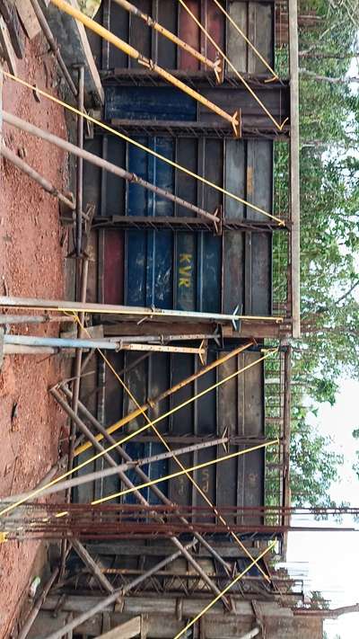#retaining_wall Wall concrete On Going