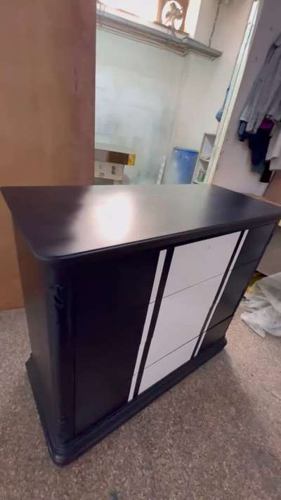 For such premium quality furniture Please connect with us.
 #LUXURY_INTERIOR  #furnitures  #customisedfurniture  #Cabinet  #luxurycabinet #pupaint