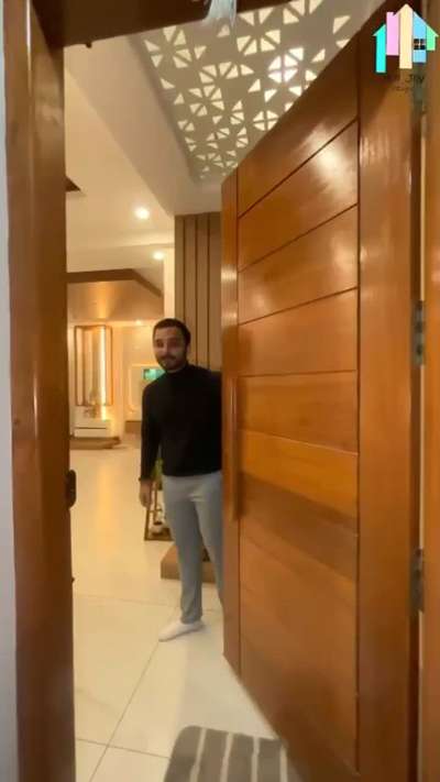 Step in to Evaarah. It’s not just a duplex, it’s a story told in space and design.
 #hometour #happycustomer #amjindesigns