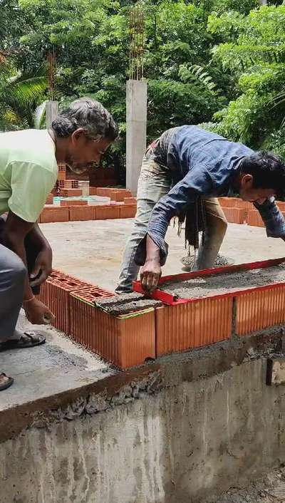 under construction 🚧 #brickfixing #PoronthermBrickWork #2700sqftHouse #Masonry