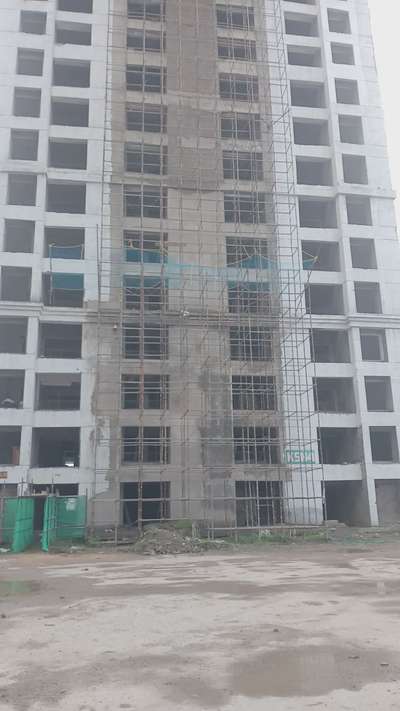 interior work all felts 3bhk 
new site /noida / city /👍🙏
🏠🏗️