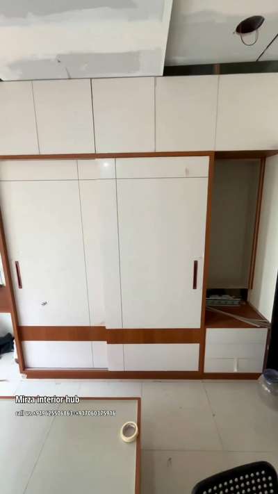 #SlidingDoorWardrobe  #DressingTable  #BedroomDecor  #HomeDecor  #InteriorDesigner  #furnitures work karane ke liye contact kare
whats.+919625506863
call.+917060375916
Saquib Mirza