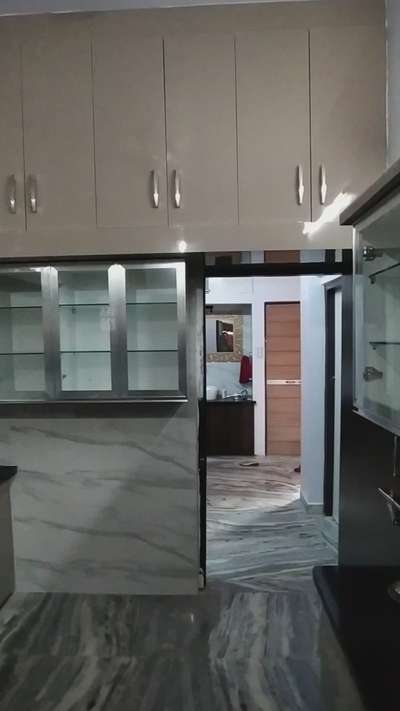 modular kitchen acrylic finish #ModularKitchen #KitchenIdeas #LShapeKitchen #bhopalpropert# #bhopal  #Carpenter #InteriorDesigner  #interiorfurniture