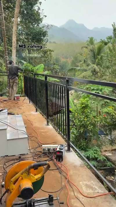 MS Raling  #Weldingwork  #welding  #handrals  #hadwork  #Contractor  #HouseConstruction  #newhome  #allkerala