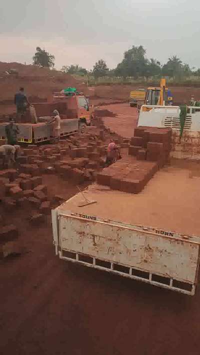 Laterite
 #lateritestone  #laterite  #lateritestonecladding  #lateritecladding  #redstone  #redstonetemple  #redstonecladding  #templestoneworks  #templedesing  #templedoor  #TraditionalHouse  #traditiinal  #TraditionalHouse  #chengallu  #chengallutile  #vettukall  #vettukallu  #naturalstone  #brick  #stone
 #paving