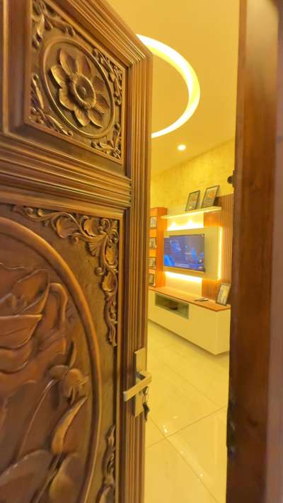 𝐆𝐮𝐞𝐬𝐭 𝐋𝐢𝐯𝐢𝐧𝐠 ❤️

𝐋𝐨𝐜𝐚𝐭𝐢𝐨𝐧 𝐈𝐫𝐢𝐧𝐣𝐚𝐥𝐚𝐤𝐮𝐝𝐚

𝐂𝐥𝐢𝐞𝐧𝐭 𝐕𝐢𝐦𝐚𝐥

 #𝐦𝐞𝐝 #irinjalakuda #Thrissur #InteriorDesigner #final #complete #koloapp #GypsumCeiling #profilelight_ #tvunits #CelingLights #warmlights #trendingdesign  #CivilEngineer  #Enginers #Sofas #LivingRoomSofa #cornersofaset