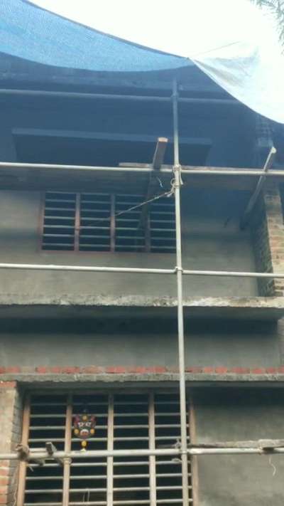 plastering on going