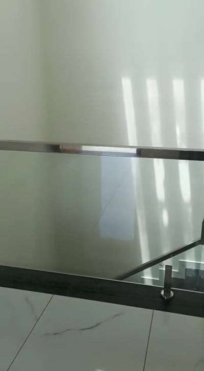 Toughened glass staircase