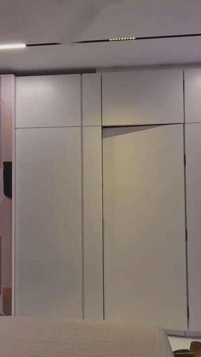 #FoldingDoors  #DoorDesigns  #DoorDesigns  #HingedDoorWardrobe  #DoorsIdeas  #doorpanel