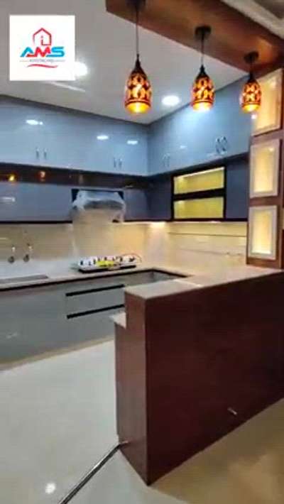 latest modular kitchen agar acchi  ho to aap log khologe ji please