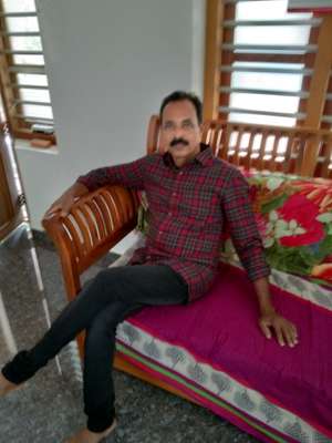 Ganesan Ganesan  v v