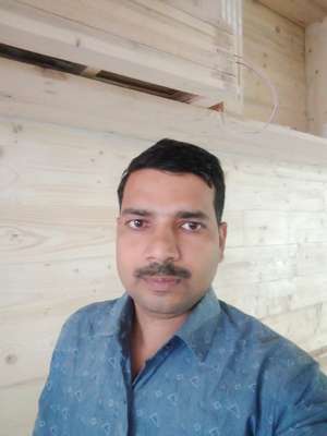 carpenter Kundan sharma Sharma